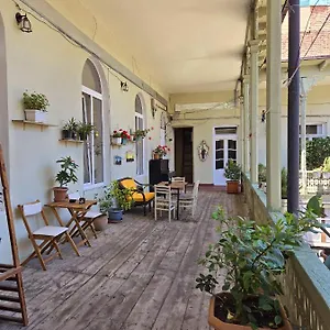 new-palace.alltbilisihotels.com/